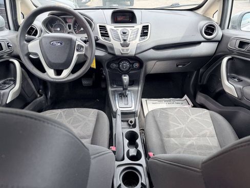 Used 2011 Ford Fiesta SE w/ 202A Rapid Spec Order Code FWD image 6