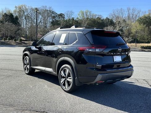 Certified 2025 Nissan Rogue SL w/ SL Premium Package AWD/4WD image 7