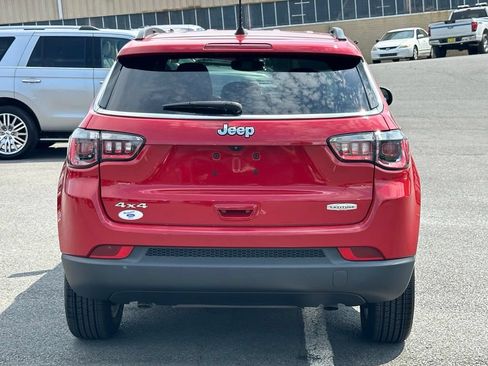 Used 2023 Jeep Compass Latitude w/ Convenience Group AWD/4WD image 7