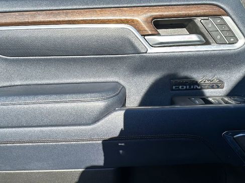 Used 2022 Chevrolet Silverado 1500 High Country w/ High Country Premium Package image 14