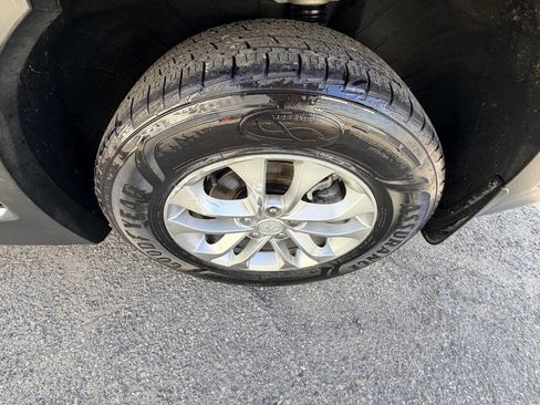 Used 2020 Hyundai Santa Fe SE w/ Cargo Package image 44