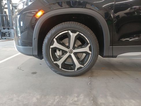 New 2026 Volkswagen Tiguan SE AWD/4WD image 21