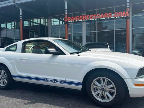 Used 2006 Ford Mustang Coupe RWD image 1