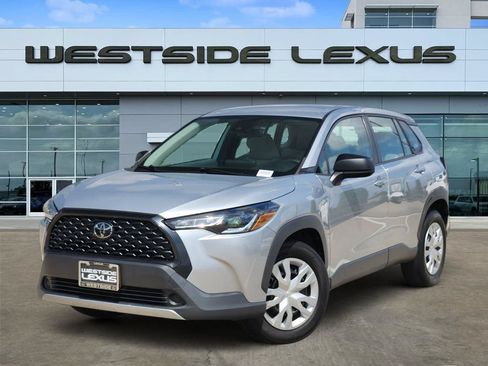 Used 2022 Toyota Corolla Cross L FWD image 1