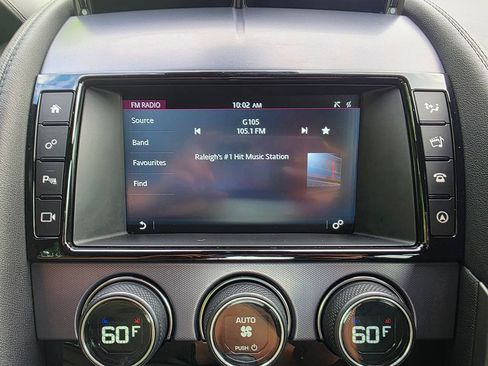 Used 2018 Jaguar F-TYPE Coupe RWD image 22
