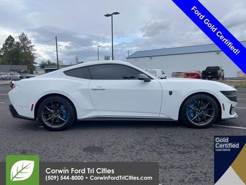 Used 2024 Ford Mustang Dark Horse image 9