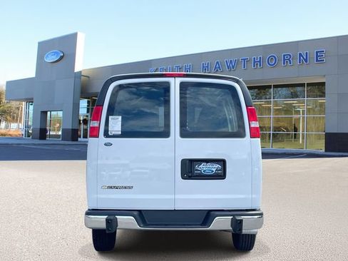 Used 2025 Chevrolet Express 2500 w/ Driver Convenience Package RWD image 5