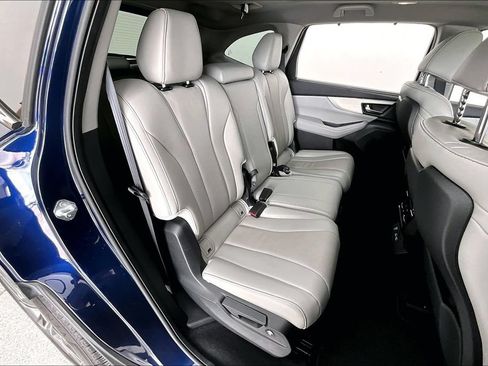 Certified 2024 Acura MDX FWD w/ Technology Package image 35