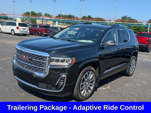 Used 2023 GMC Acadia Denali w/ Denali Ultimate Package AWD/4WD image 3