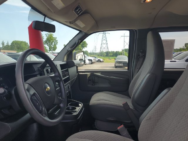 Used 2015 Chevrolet Express 2500 LT w/ LT Preferred Equipment Group RWD image 8