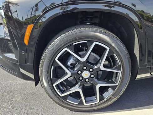 New 2026 Chevrolet Traverse High Country image 5
