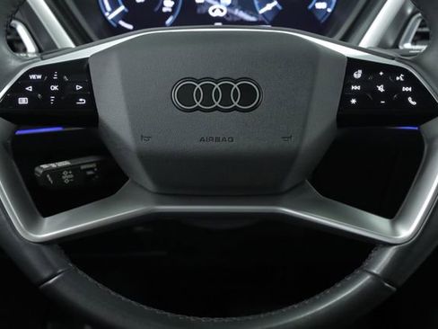 Used 2023 Audi Q4 e-tron Premium Plus w/ Premium Plus image 12