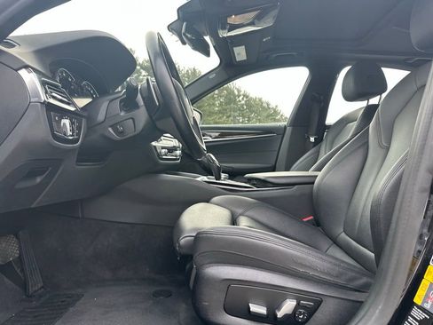 Used 2018 BMW 530e xDrive image 16