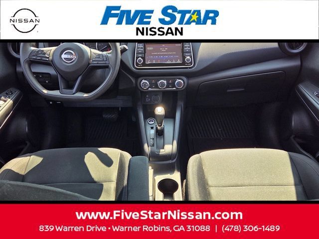 Used 2025 Nissan Kicks Play S FWD image 8