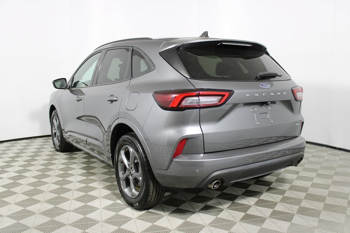 Used 2023 Ford Escape ST-Line Select w/ Tech Pack #1 AWD/4WD image 4