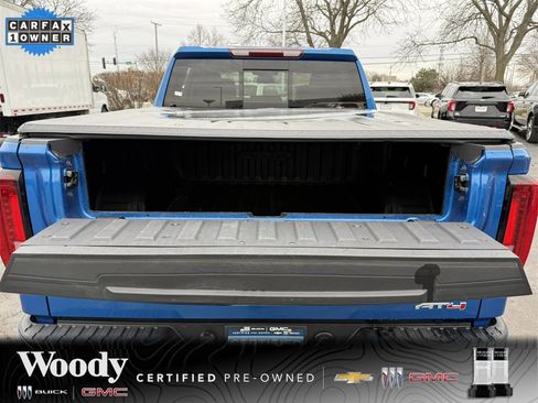 Certified 2022 GMC Sierra 1500 AT4 w/ AT4 Preferred Package image 34