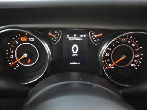 Used 2021 Jeep Wrangler Unlimited Sport image 29