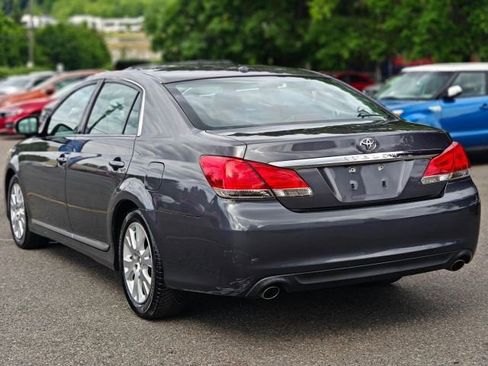 Used 2012 Toyota Avalon FWD image 6