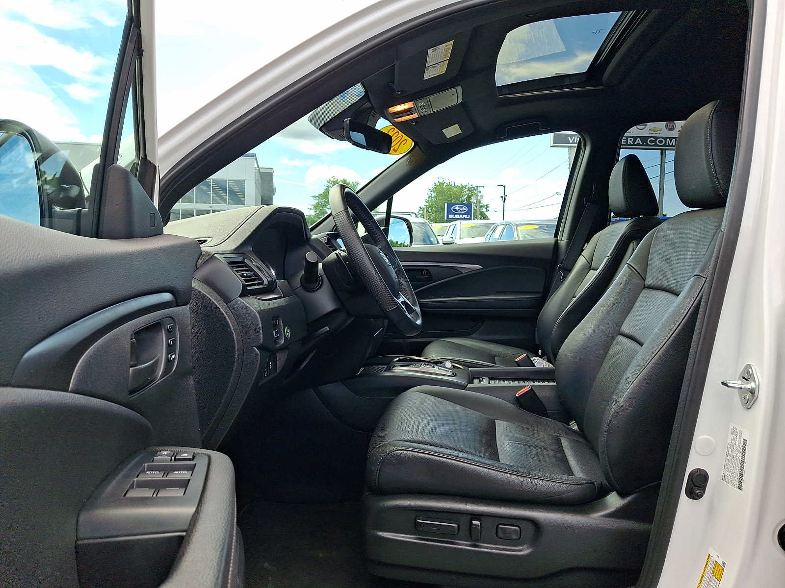 Used 2023 Honda Passport EX-L image 14