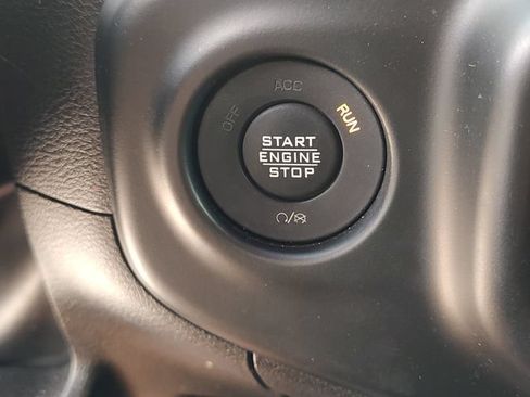 Used 2023 Jeep Gladiator Sport AWD/4WD image 20