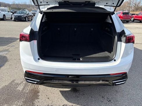 Used 2025 Buick Envision Sport Touring image 4