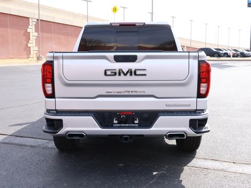 Used 2022 GMC Sierra 1500 Elevation w/ Elevation Premium Package image 29