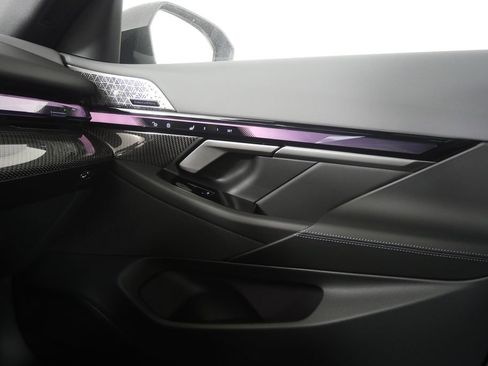 New 2027 BMW 550e xDrive AWD/4WD image 24
