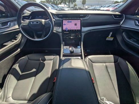 New 2025 Jeep Grand Cherokee L Limited w/ Black Appearance Package image 12