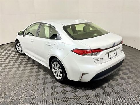 Used 2024 Toyota Corolla LE image 11