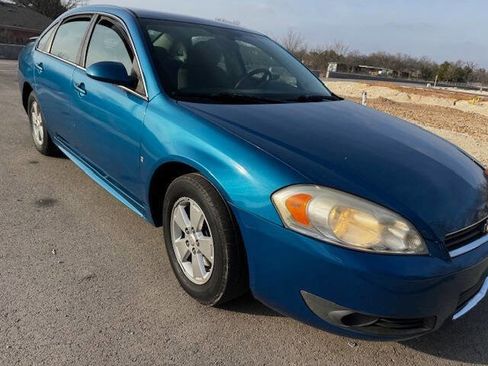 Used 2010 Chevrolet Impala LT FWD image 8