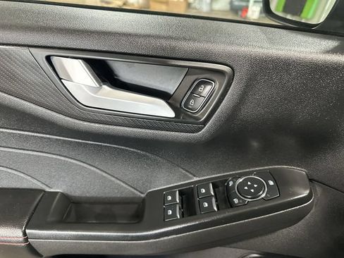 Certified 2025 Ford Escape ST-Line w/ Tech Pack #1 FWD image 19