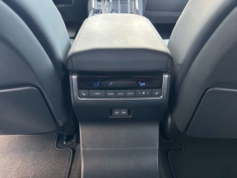 Certified 2025 Lexus GX 550 w/ Accessory Package (Z1) AWD/4WD image 17