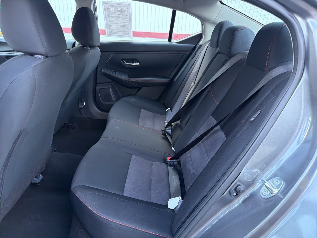 Used 2025 Nissan Sentra SR FWD image 11