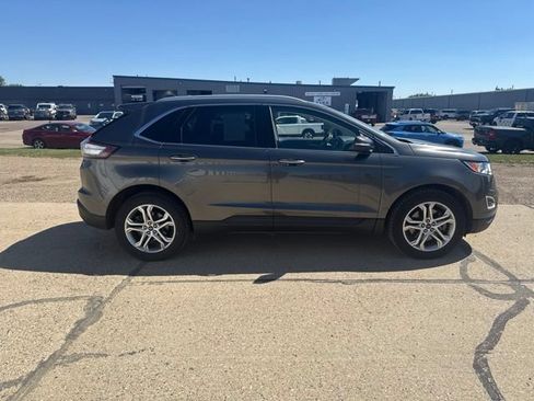 Used 2016 Ford Edge Titanium w/ Technology Package AWD/4WD image 11