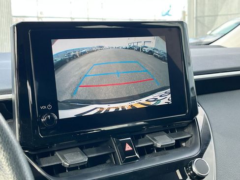 Used 2025 Toyota Corolla LE image 17