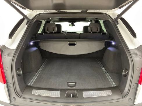 Used 2019 Cadillac XT5 Platinum image 17