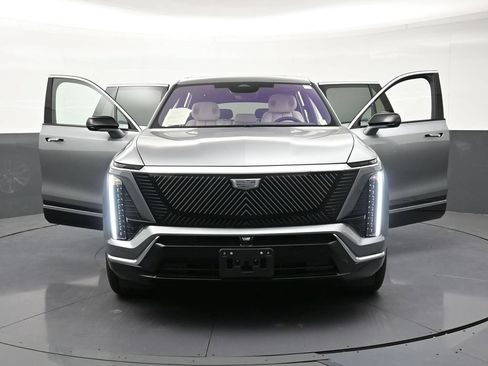 Used 2026 Cadillac Vistiq Luxury AWD/4WD image 38
