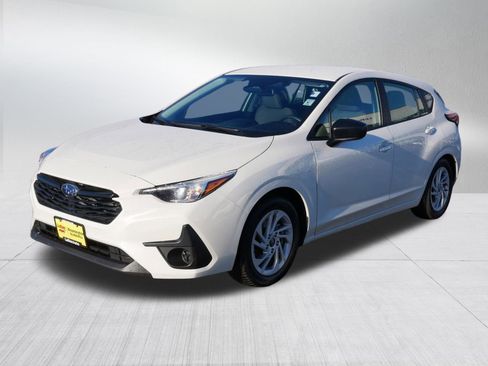 Used 2024 Subaru Impreza 2.0i image 3