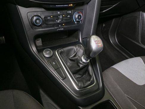 Used 2017 Ford Focus ST FWD image 33