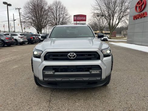 Certified 2025 Toyota 4Runner SR5 image 8