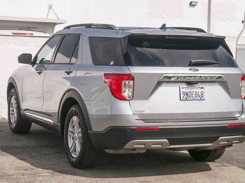 Used 2021 Ford Explorer XLT w/ Equipment Group 202A RWD image 7