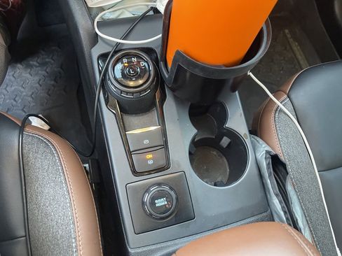 Used 2024 Ford Bronco Sport Outer Banks image 9