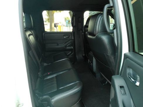 Used 2022 Nissan Frontier Pro-X w/ Pro-X Premium Package RWD image 24