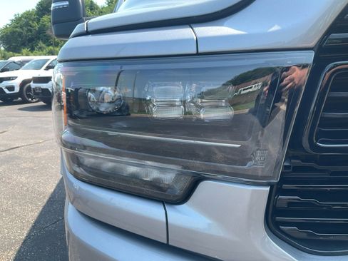 Used 2024 RAM 3500 Limited image 32