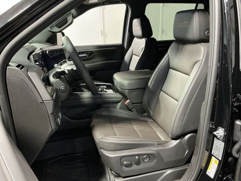 New 2026 Chevrolet Suburban High Country image 21