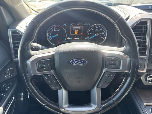 Used 2018 Ford Expedition Max Platinum image 12