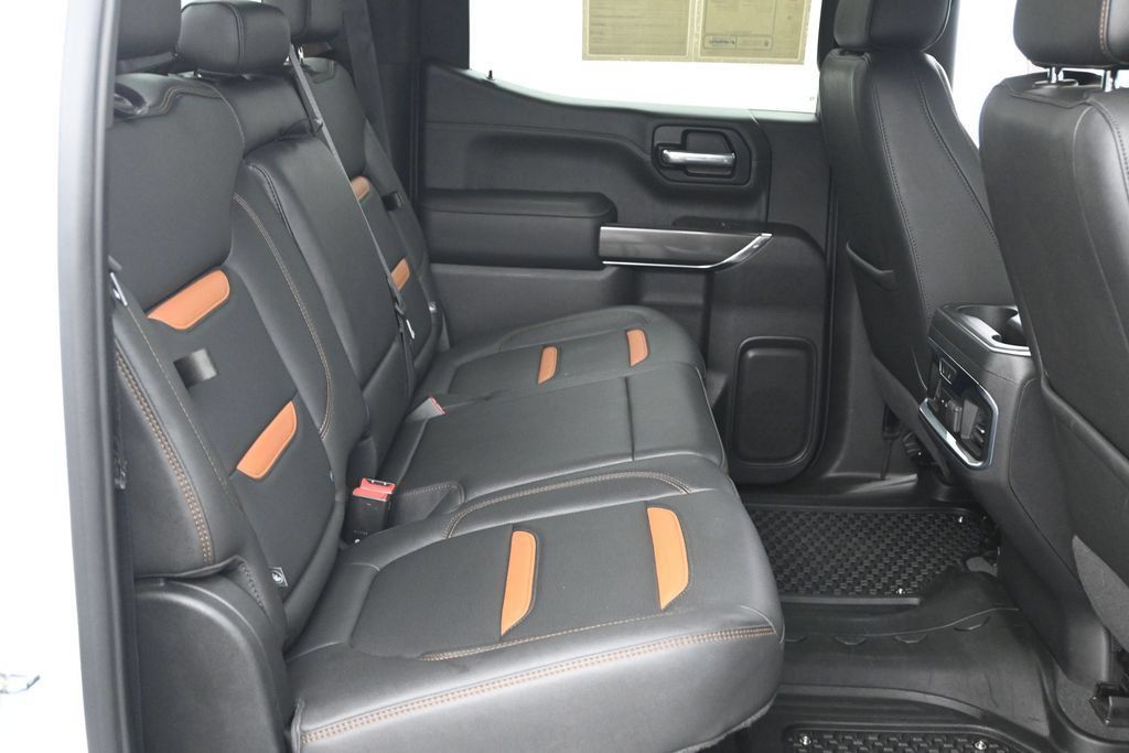 Used 2021 GMC Sierra 1500 AT4 w/ AT4 Value Package AWD/4WD image 9