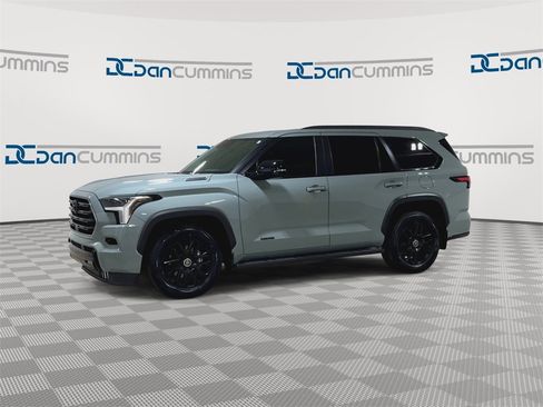 Used 2024 Toyota Sequoia Limited image 4