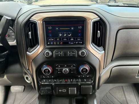Used 2022 Chevrolet Silverado 2500 High Country w/ Z71 Off-Road Package AWD/4WD image 24