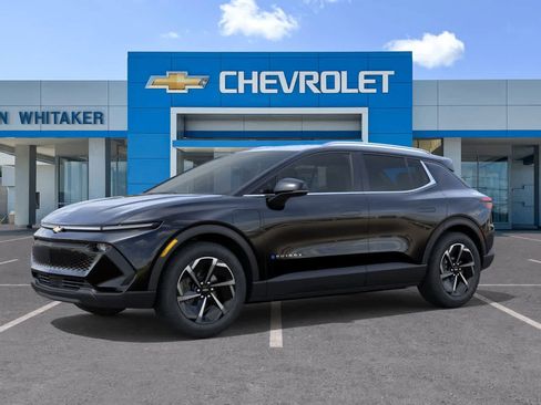 New 2026 Chevrolet Equinox EV LT image 2